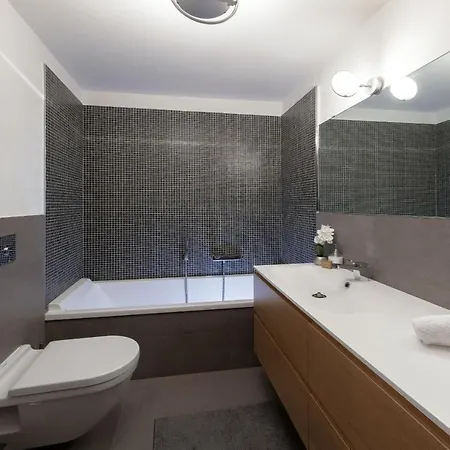 Hellochalet - To Door With Big Terrace Overlooking Skiruns