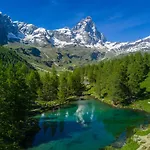 Hellochalet - To Door With Big Terrace Overlooking Skiruns Breuil-Cervinia