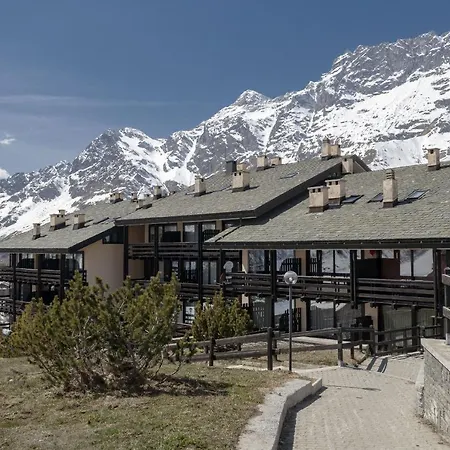 Hellochalet - To Door With Big Terrace Overlooking Skiruns Daire *