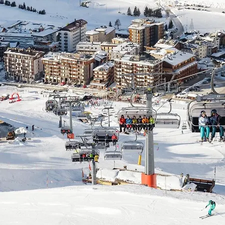 Daire Hellochalet - To Door With Big Terrace Overlooking Skiruns Breuil-Cervinia